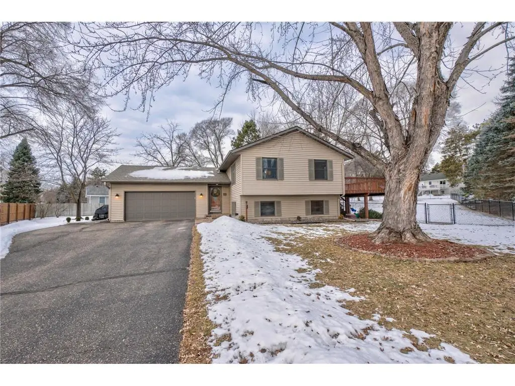 811 Fox Tree Lane, Hudson, WI 54016 - #1