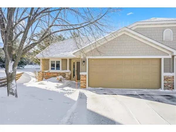 566 Williamsburg Place, New Richmond, WI 54017