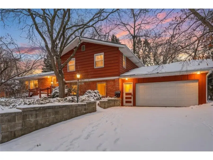1015 W Maple Street, River Falls, WI 54022 - Image #2