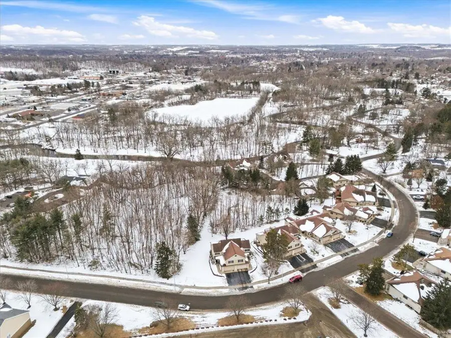 1482 Riverside Drive #1482, River Falls, WI 54022 - Image #3