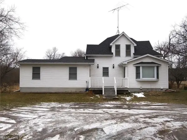520 E North Avenue, Luck, WI 54853