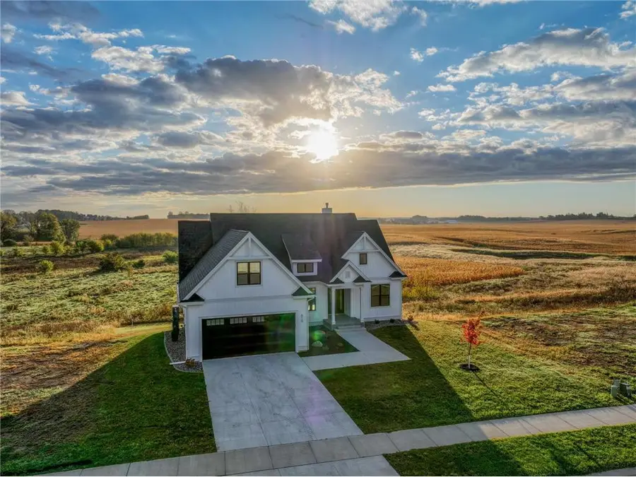 610 Field Point Street, Roberts, WI 54023 - #2