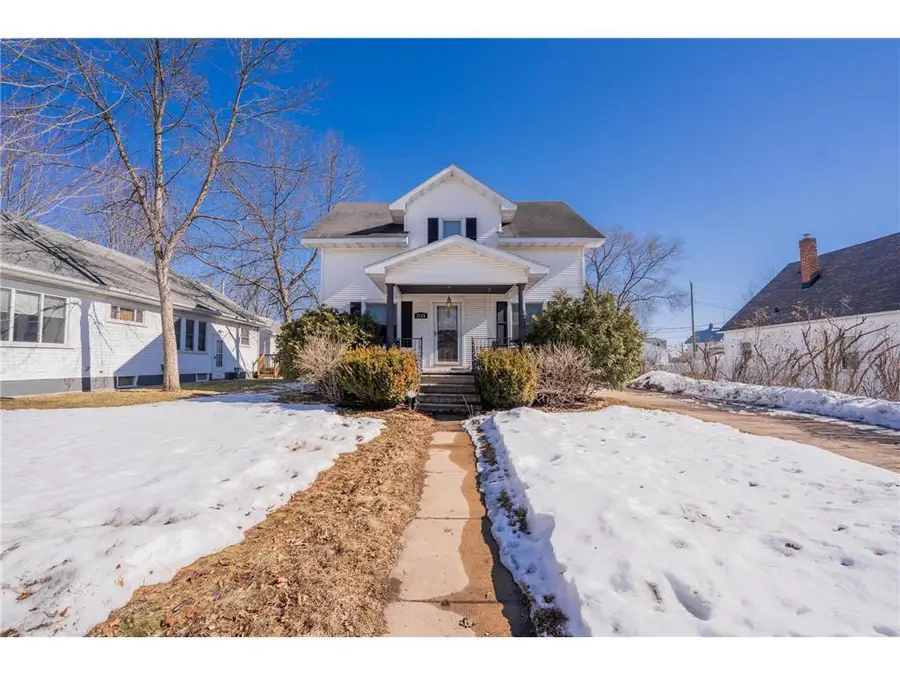 2123 8th Street, Eau Claire, WI 54703 - #2