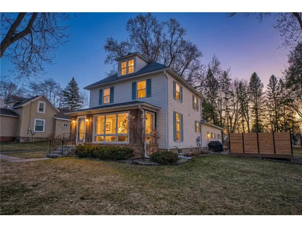 314 E Rosenlund Street, Woodville, WI 54028 - #1