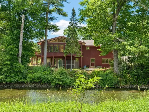607 Cross Avenue, Amery, WI 54001