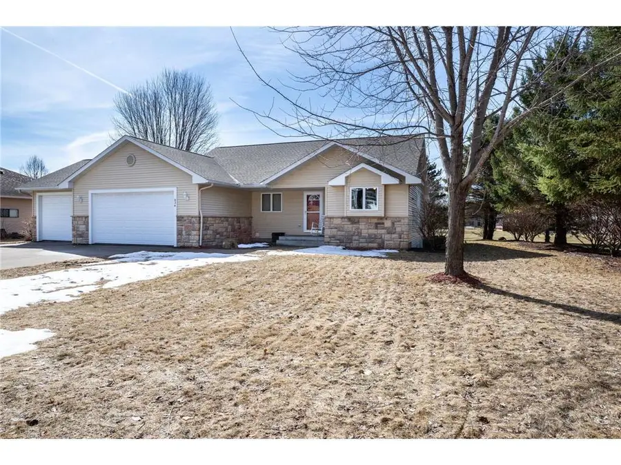 634 Jefferson Street, River Falls, WI 54022 - #3