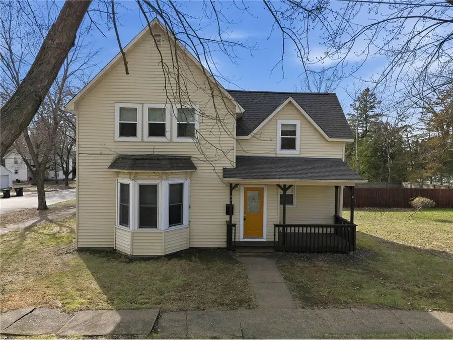 921 11th Street, Menomonie, WI 54751 - #3