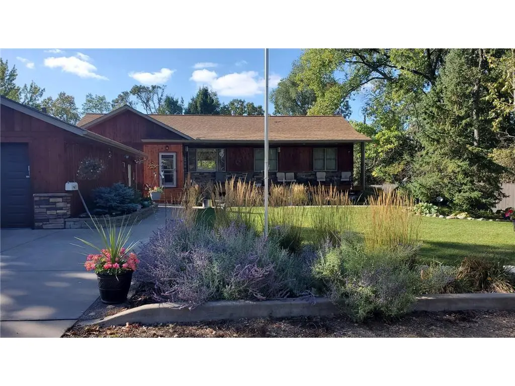 722 Pine Street, Hudson, WI 54016 - #1