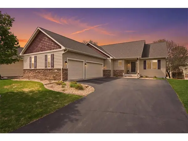 11825 Erskin Circle, Blaine, MN 55449