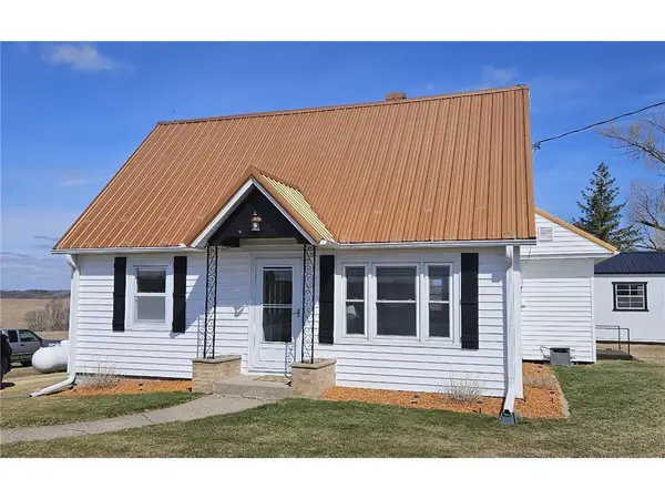 1458 County Road G, Elmwood, WI 54740