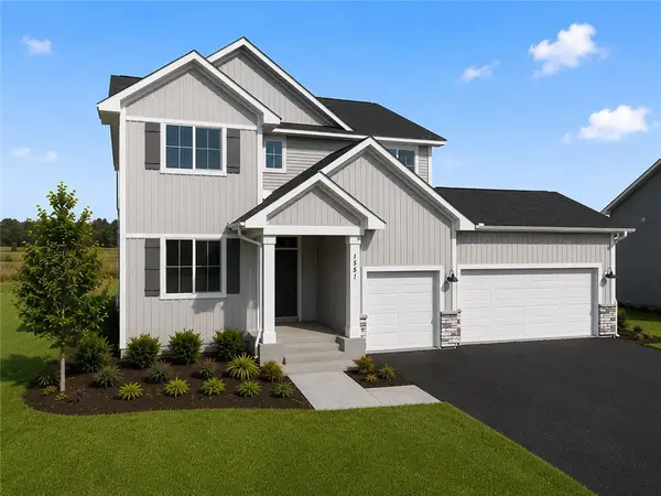 1551 Creekwood Dr, New Richmond, WI 54017