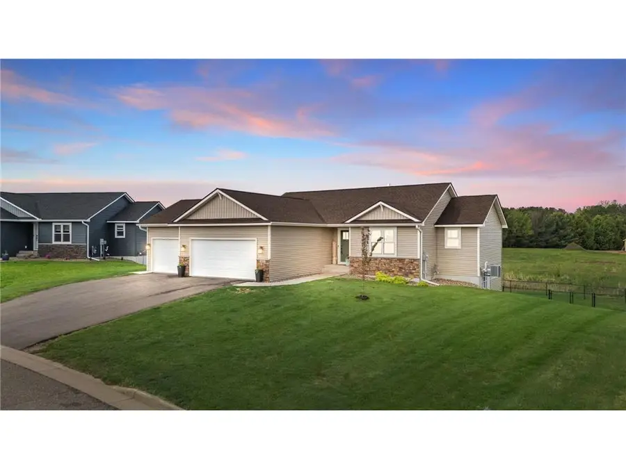 603 Grouse Way, New Richmond, WI 54017 - #2
