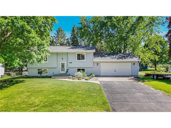 286 Frankland Street, Mahtomedi, MN 55115
