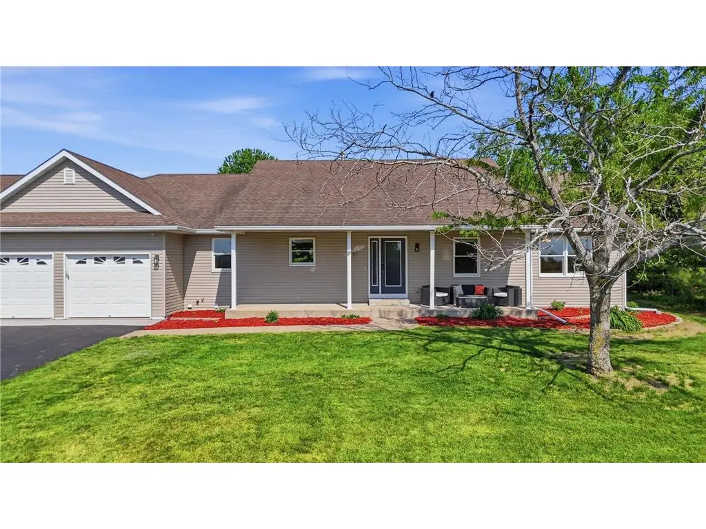 545 Kreuziger Road, Kinnickinnic, WI 54023 - #1