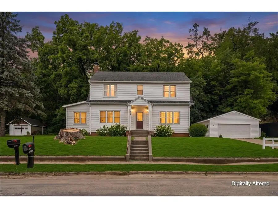 398 E Wall Street, Ellsworth, WI 54011 - #3
