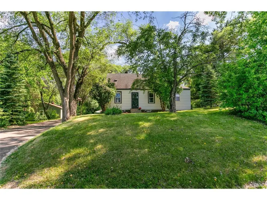 1612 County Road C, Saint Paul, MN 55109 - #2