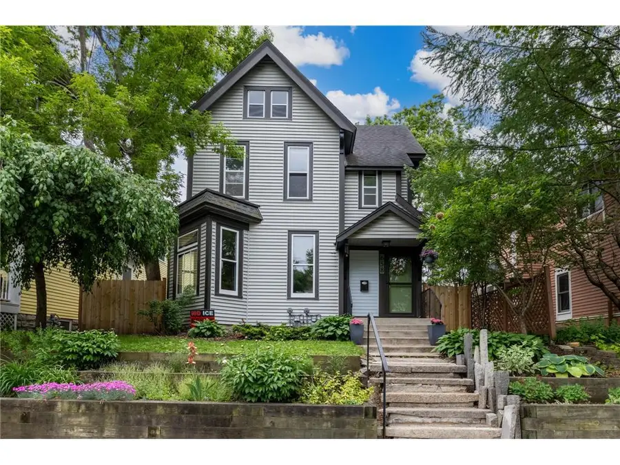 658 Holly Avenue, Saint Paul, MN 55104 - #2