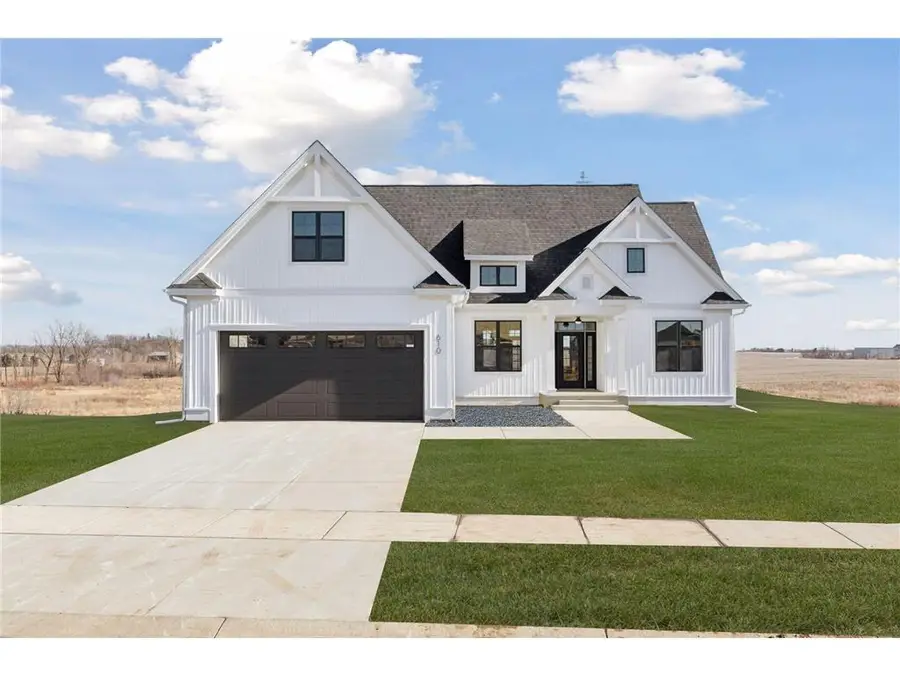 610 Field Point Street, Roberts, WI 54023 - #3