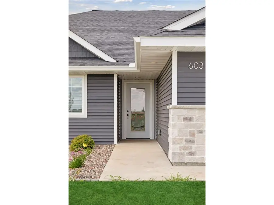 722 South Division Street, Roberts, WI 54023 - #3
