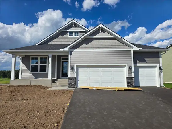 1587 Creekwood Drive, New Richmond, WI 54017