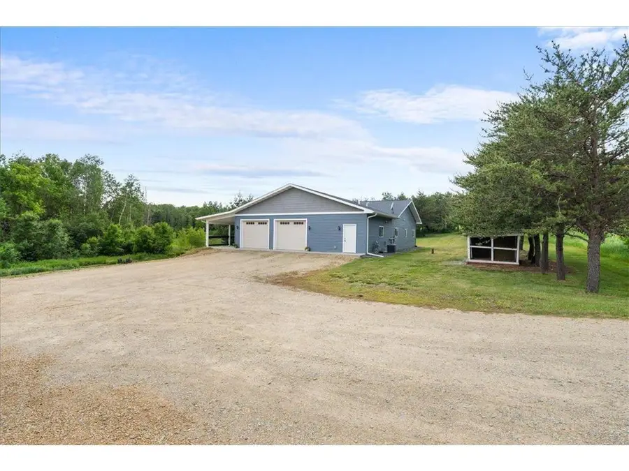 1013 70th Avenue, Roberts, WI 54023 - #2
