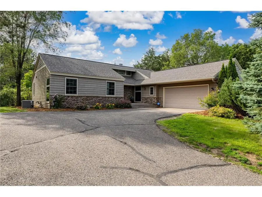 416 N Glover Road, Hudson, WI 54016 - #2