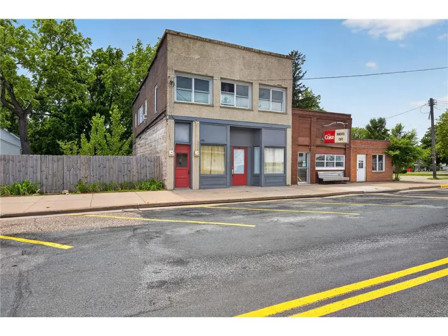 206 W Main Street, Roberts, WI 54023 - #3