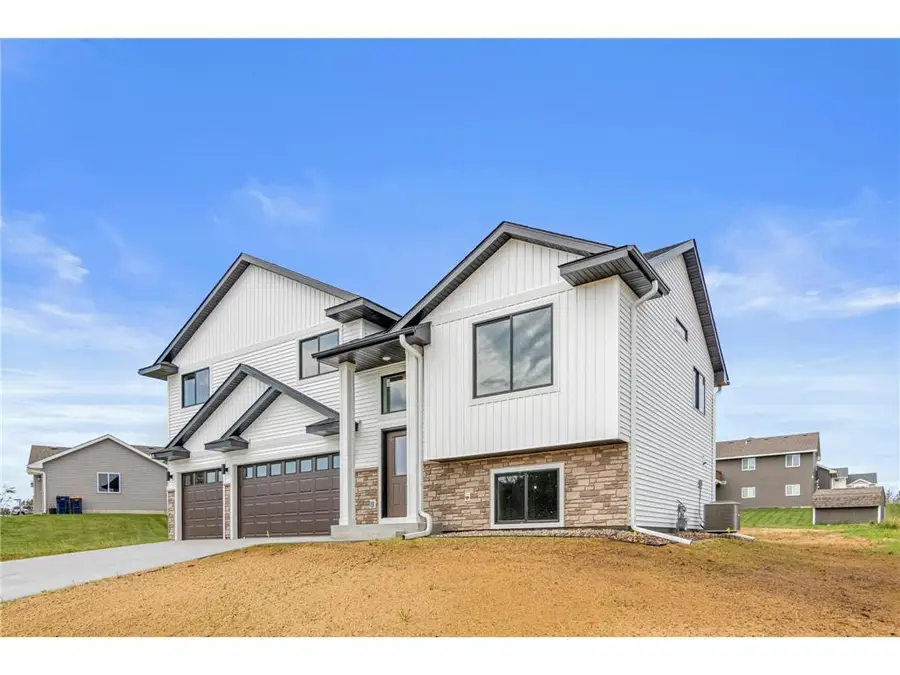 829 N Grant Street, Ellsworth, WI 54011 - #3