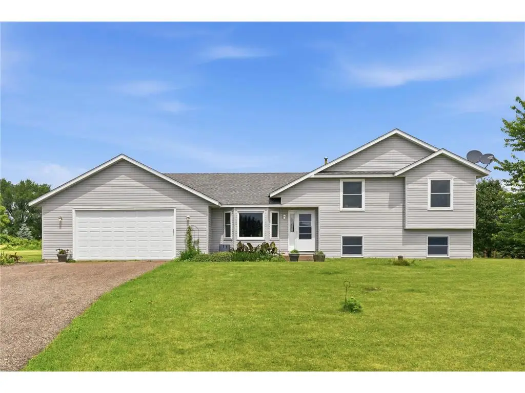 682 Old Hopkins Place, Hudson, WI 54016 - #1