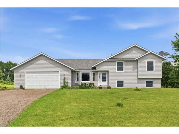 682 Old Hopkins Place, Hudson, WI 54016
