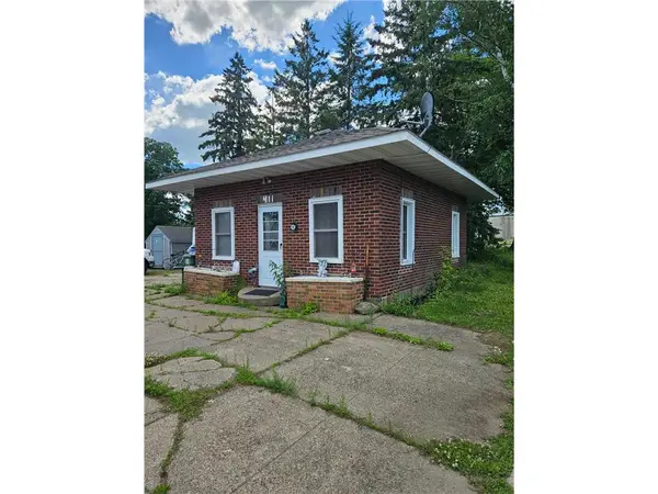 411 5th Street, Clear Lake, WI 54005
