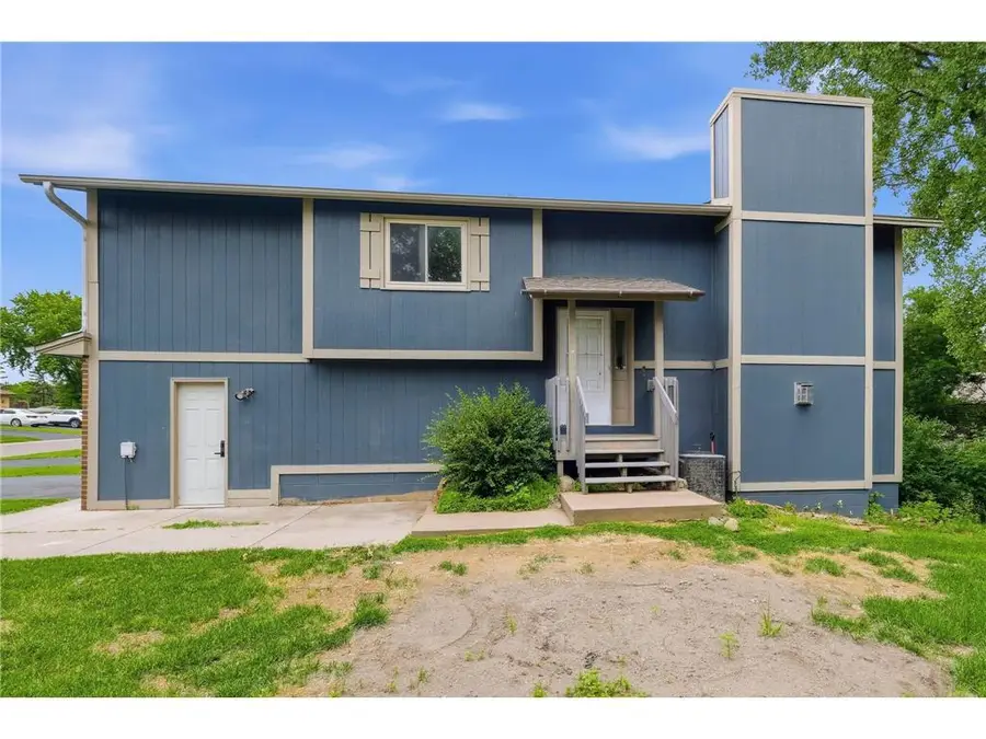 4250 Thornhill Lane, Vadnais Heights, MN 55127 - #3