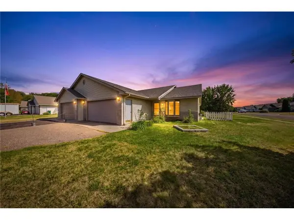 2200 Cattail Way, Hudson, WI 54016