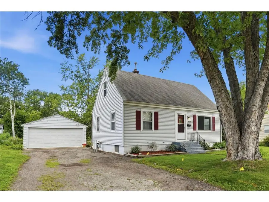 909 Selby Avenue, Saint Paul Park, MN 55071 - #2