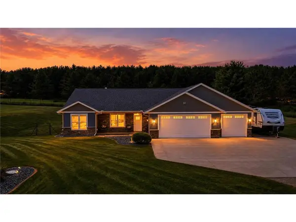 911 67th Avenue, Hudson, WI 54016