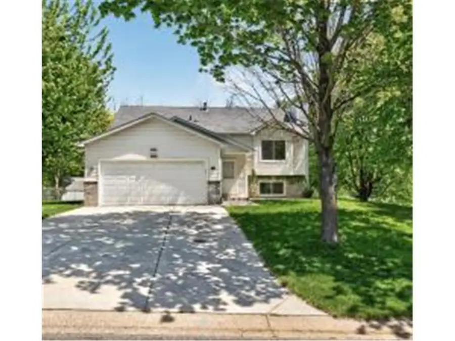 4008 Pennsylvania Avenue, Eagan, MN 55123 - #3