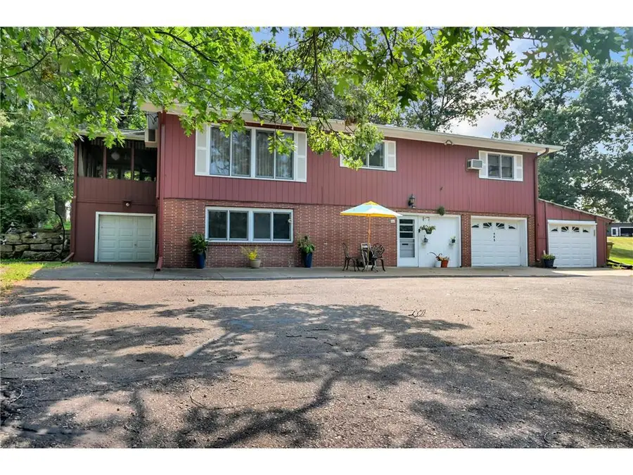 405 Oakwood Drive, Durand, WI 54736 - #2