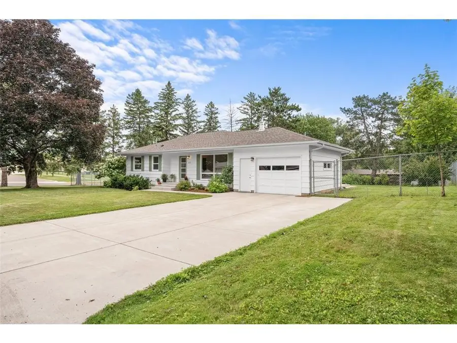 516 Gray Street, Hudson, WI 54016 - #2