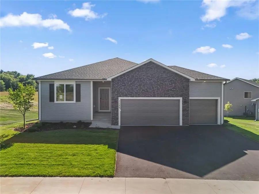 1125 Legacy Parkway, New Richmond, WI 54017 - #2
