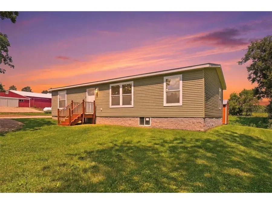 3138 Pierce Saint Croix Rd, Spring Valley, WI 54767 - #3