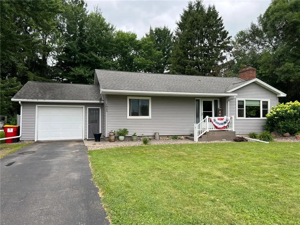1045 10th Avenue, Cumberland, WI 54829 - #1
