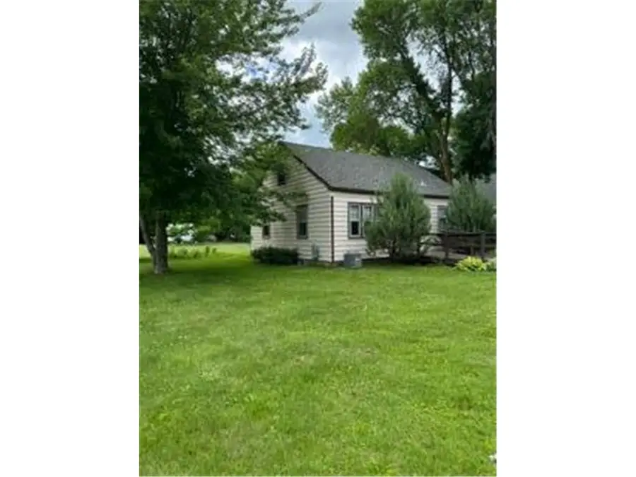 417 Wisconsin Avenue, Centuria, WI 54824 - #3