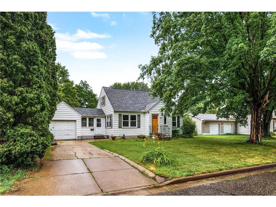 521 E 3rd Street, New Richmond, WI 54017 - #2