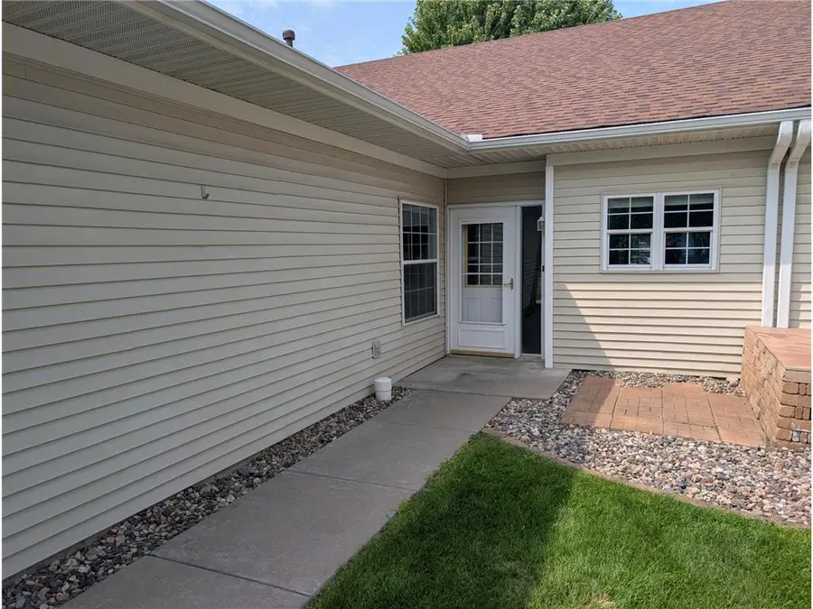 2203 Foxglove Way, Hudson, WI 54016 - #3
