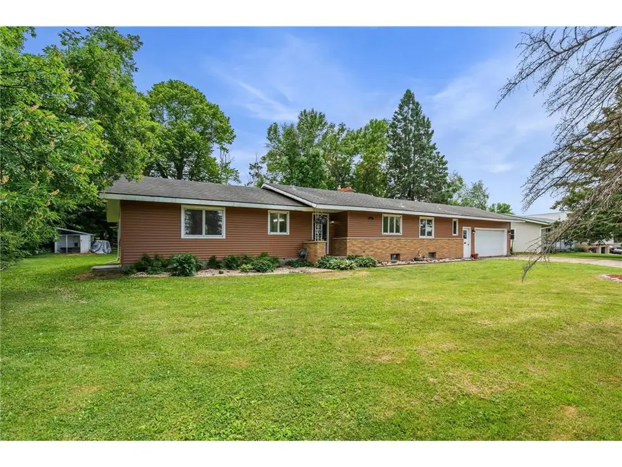 628 E Wisconsin Avenue, Barron, WI 54812 - #2