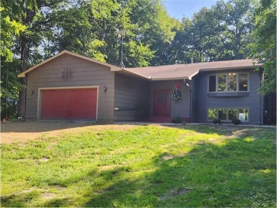 28957 Linden Avenue, Lindstrom, MN 55045 - #3
