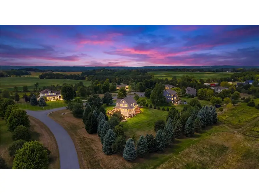 439 Horizon Court, Hudson, WI 54016 - #2