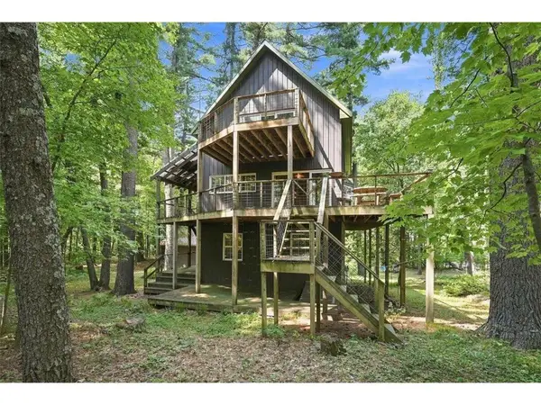 530 Round Lake Court, Osceola, WI 54020
