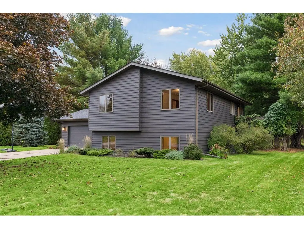 1112 Grandview Drive, Hudson, WI 54016 - #1