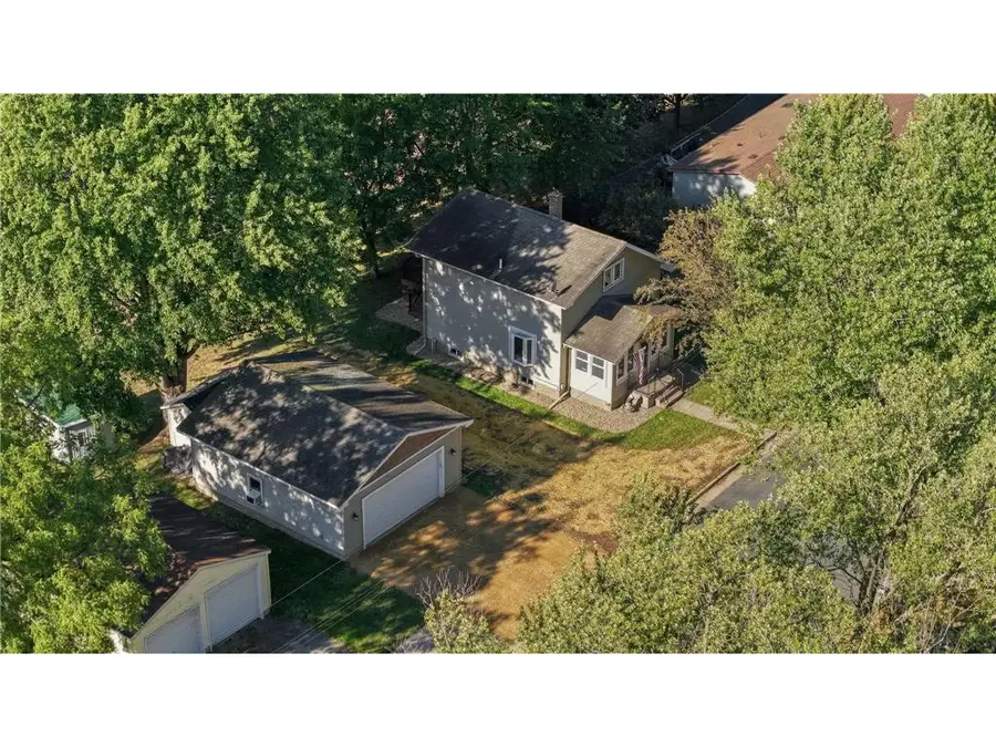 208 W Maple Street, Roberts, WI 54023 - #2